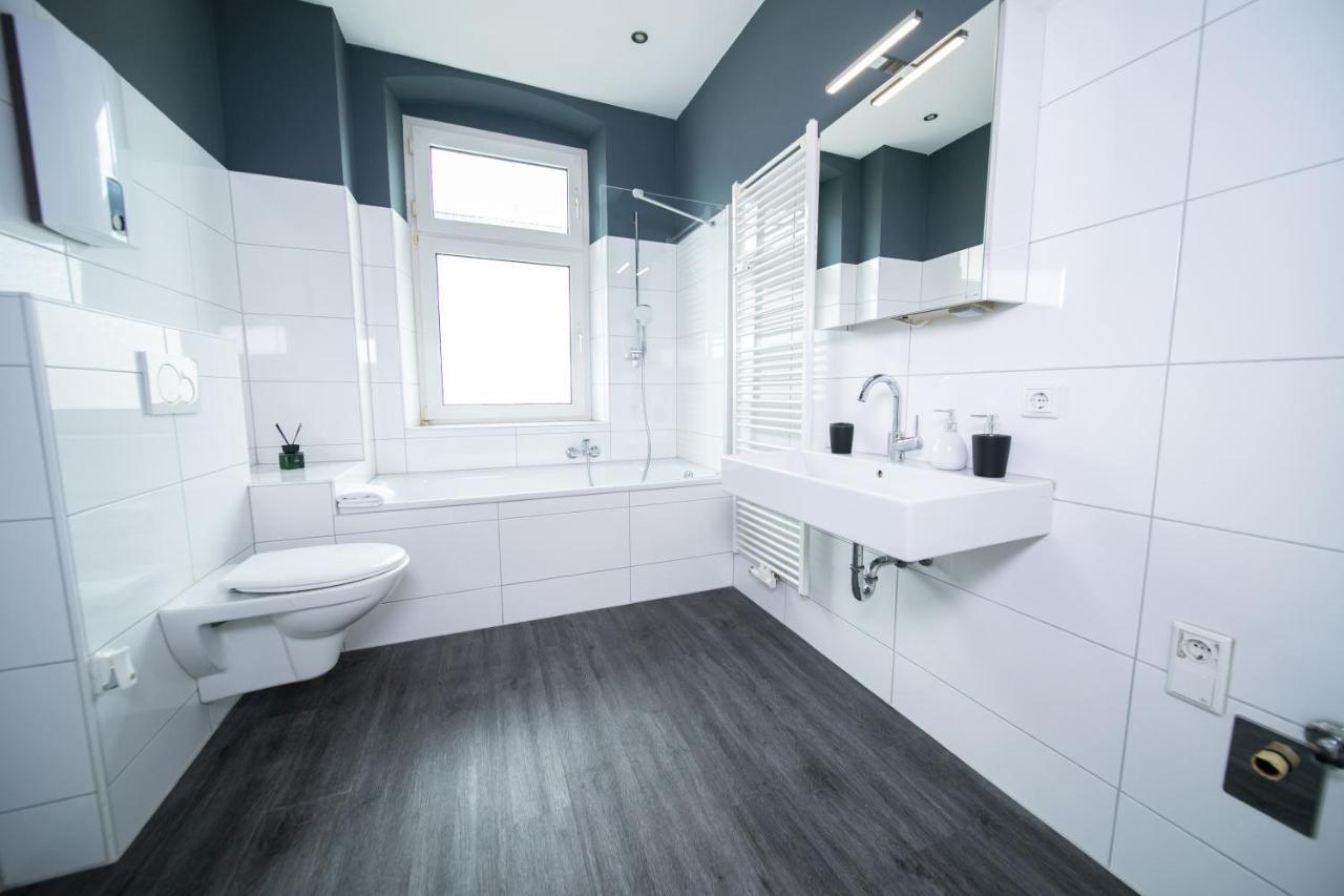 Favorite Stays - Suite And More - Kitchen Нойс Экстерьер фото
