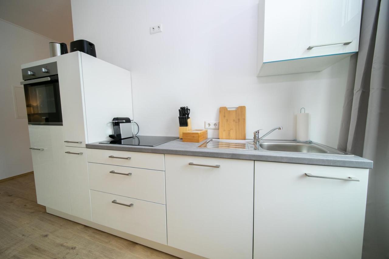 Favorite Stays - Suite And More - Kitchen Нойс Экстерьер фото