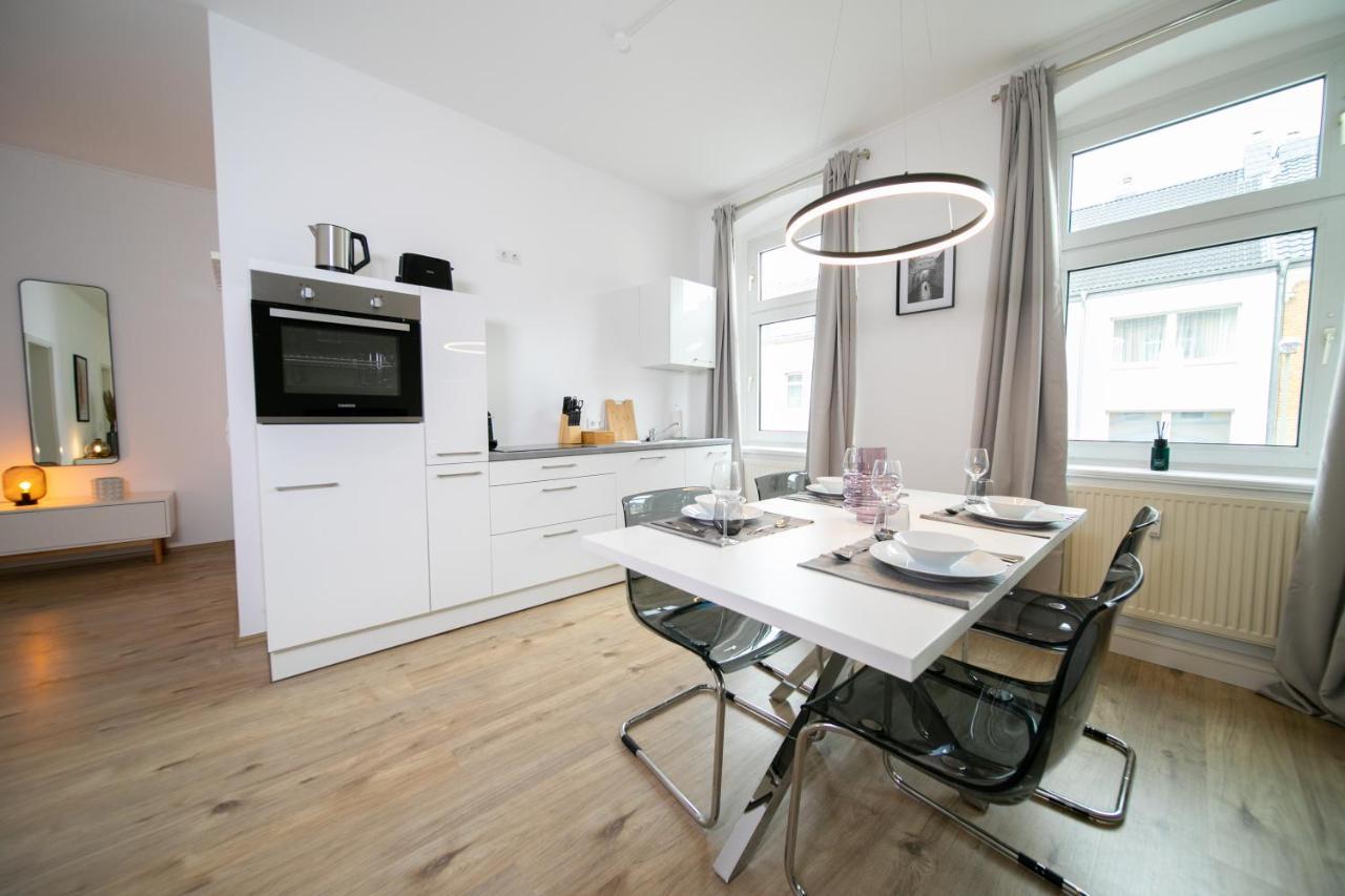 Favorite Stays - Suite And More - Kitchen Нойс Экстерьер фото