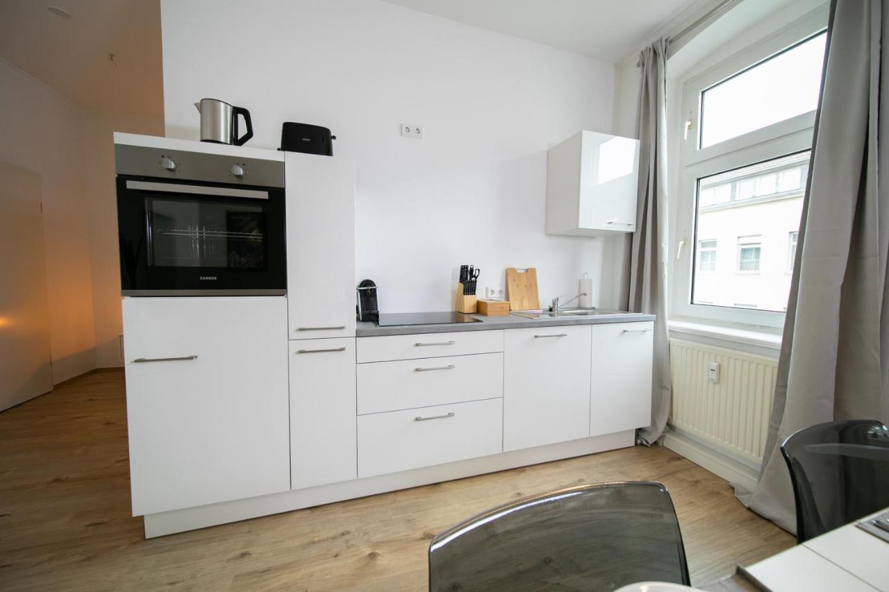 Favorite Stays - Suite And More - Kitchen Нойс Экстерьер фото