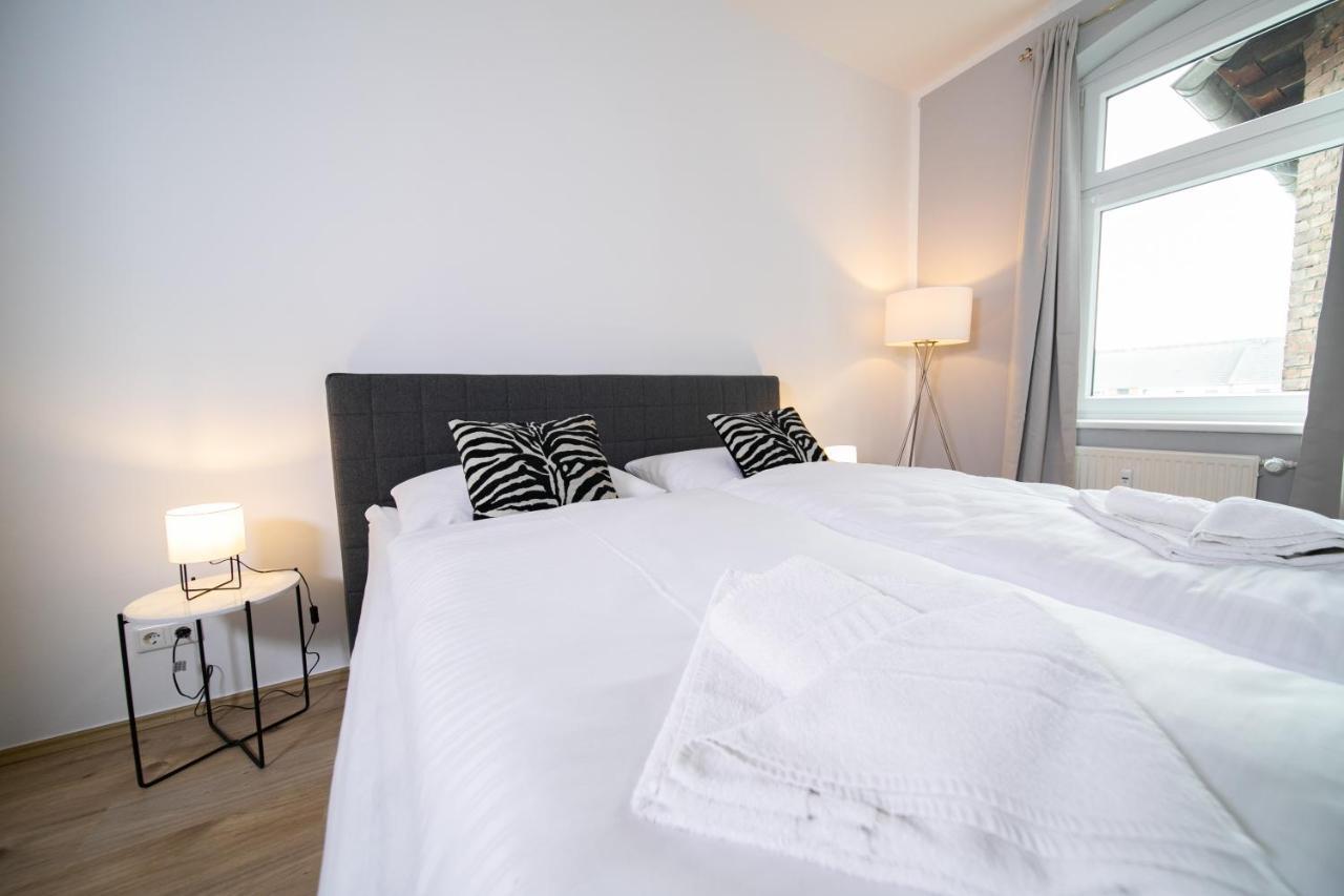 Favorite Stays - Suite And More - Kitchen Нойс Экстерьер фото